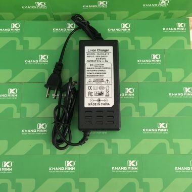 Sạc pin 21V 2A mẫu lớn có đèn báo đầy dùng cho pin 5S 18V