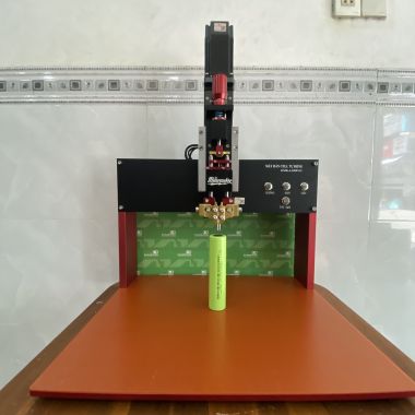 Trụ hàn cell pin tự động EZI Servo 56L Pro cho pin 32140