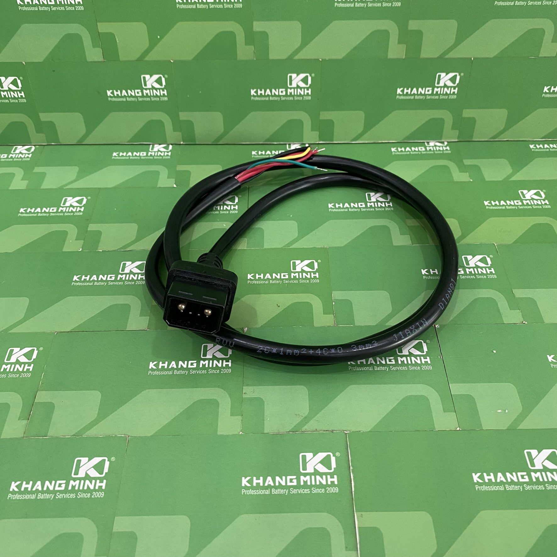 Dây sạc 400W Evo200 Evo Grand Feliz 2025 chui cắm thẳng
