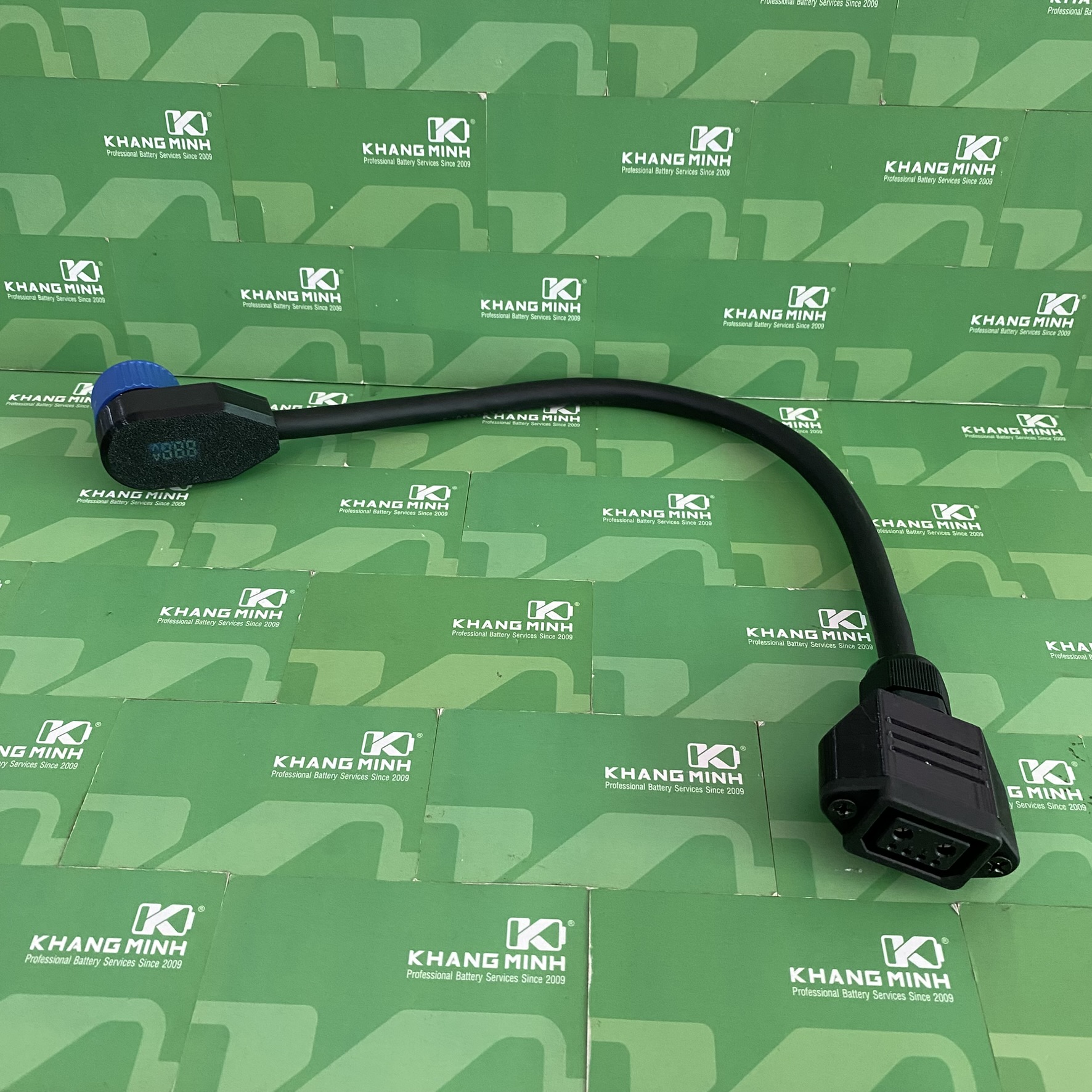 Giắc Sạc Giải Mã Pin 2.4Kw Xe Evo Grand và Feliz 2025