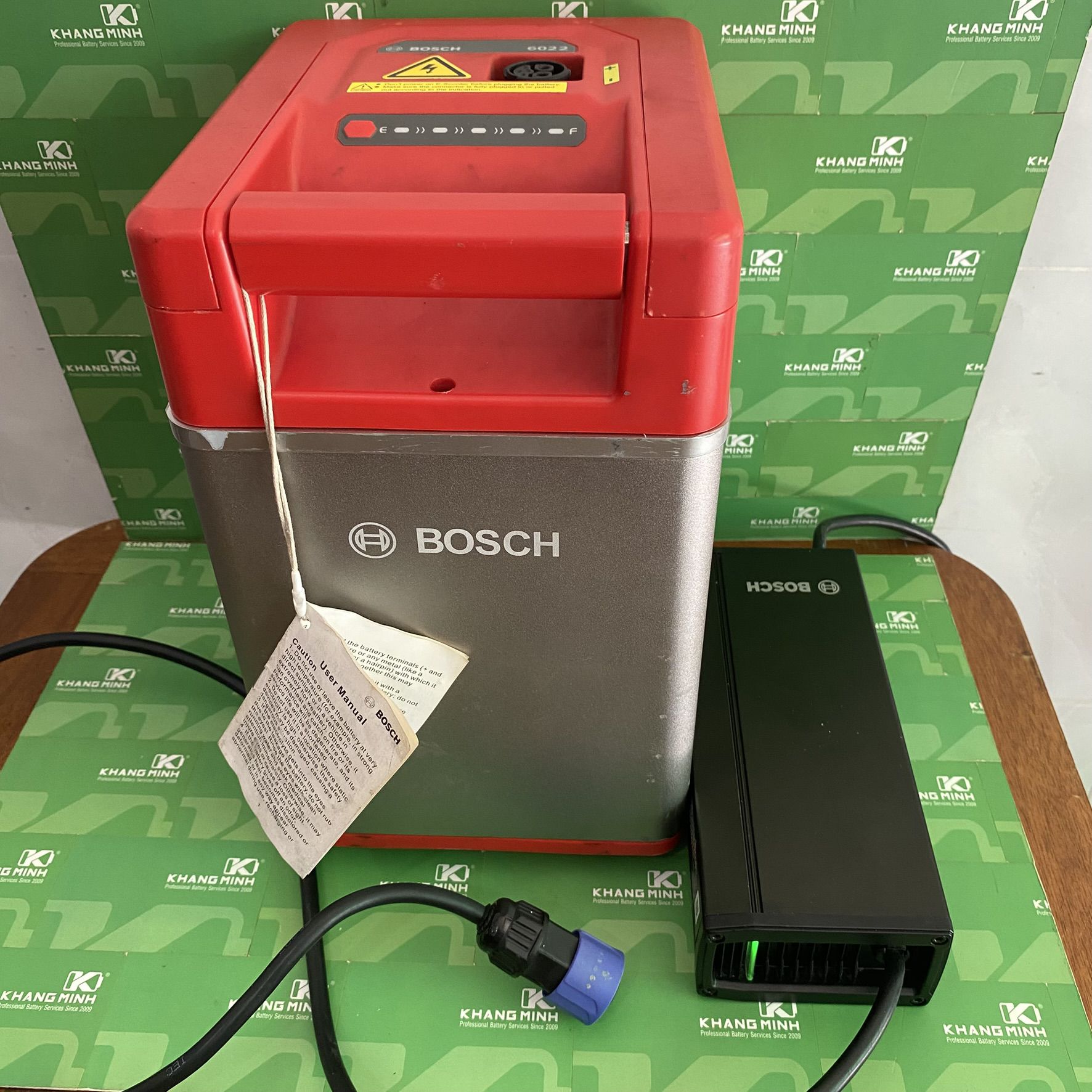 Sạc A1 60V 5A 300W D&ugrave;ng Cho Xe M&aacute;y Điện Vinfast Klara A1