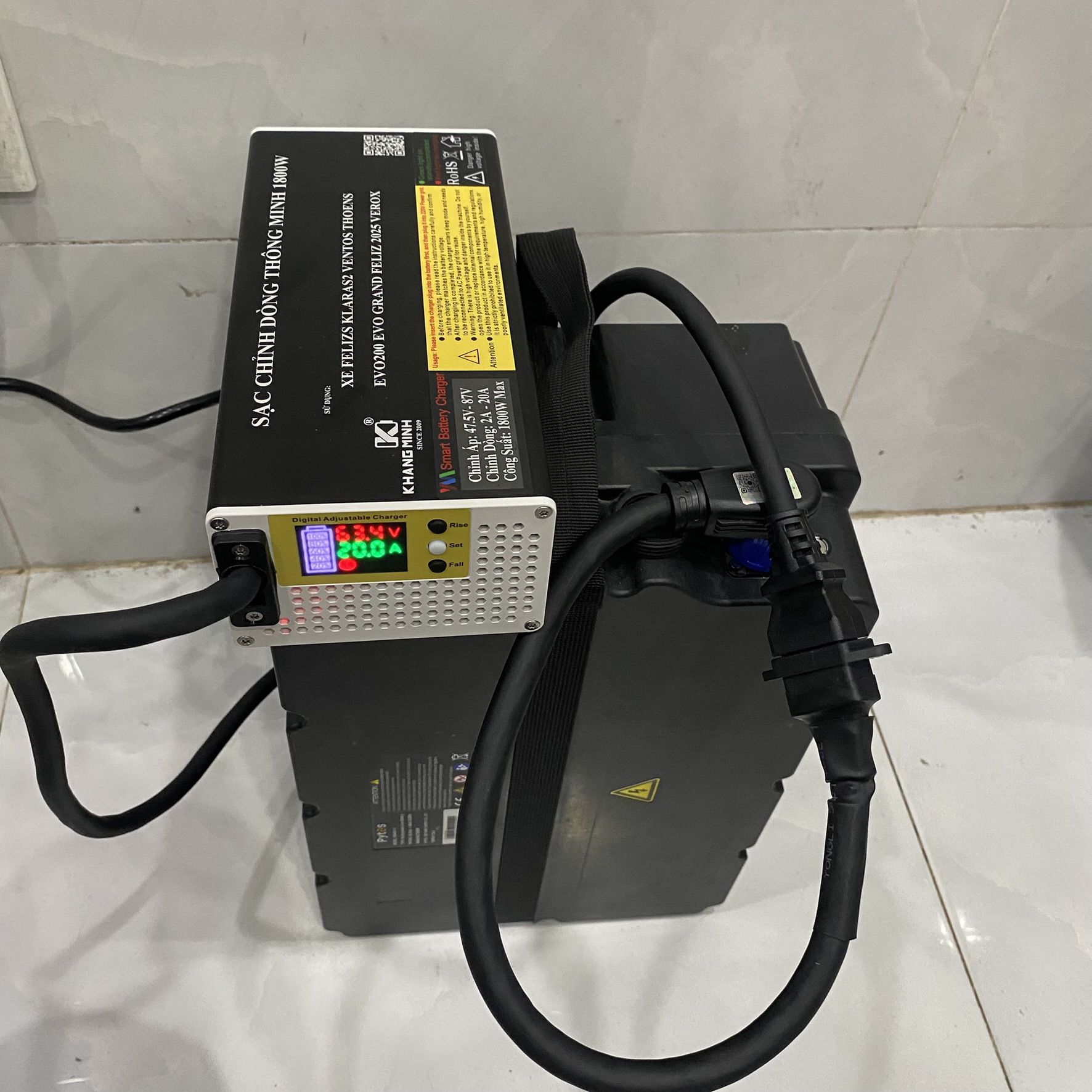Sạc nhanh 1800W xe Evo Grand Feliz 2025 Vinfast VF