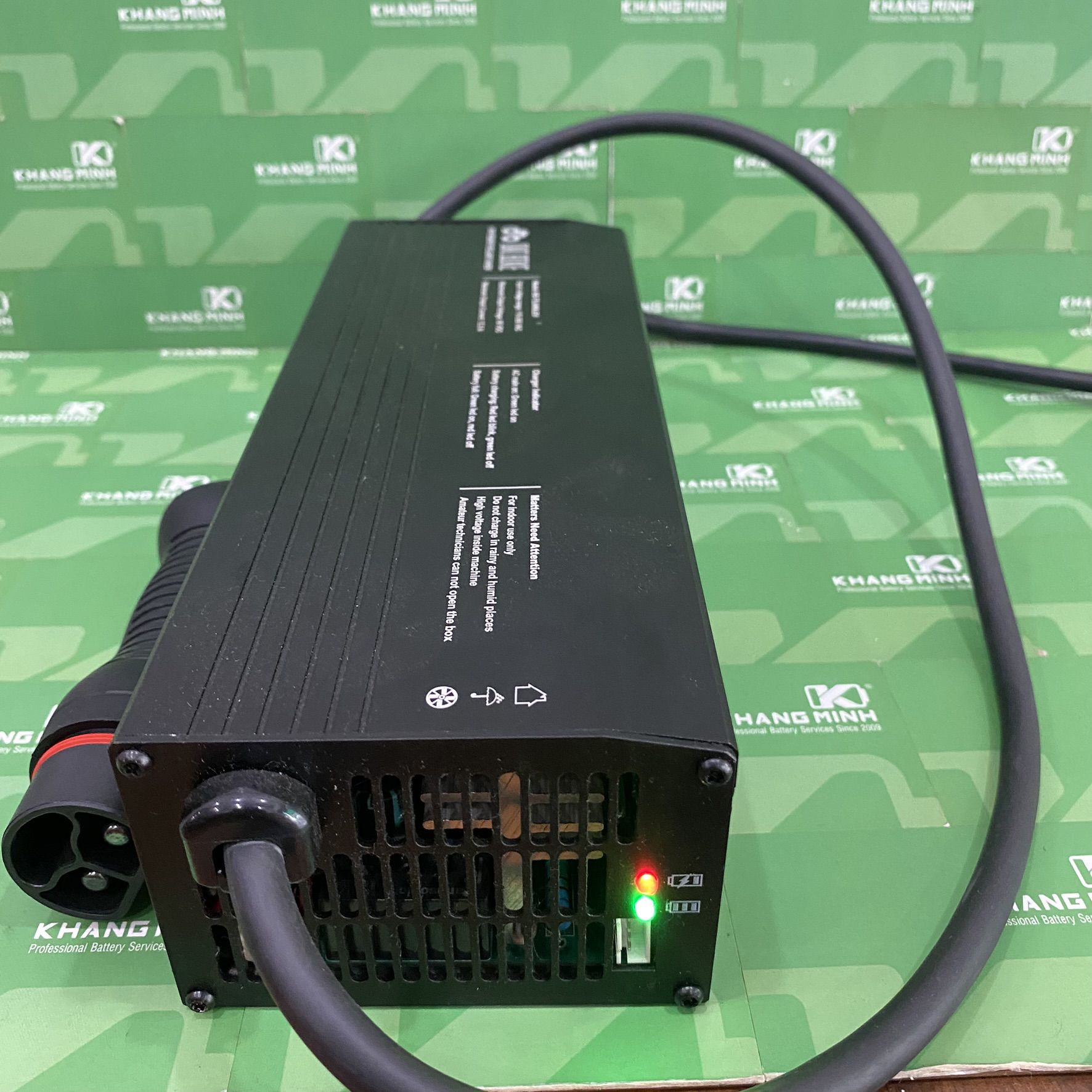 Sạc Dat Bike 900W xe Quantum S2 S3 chính hãng cũ