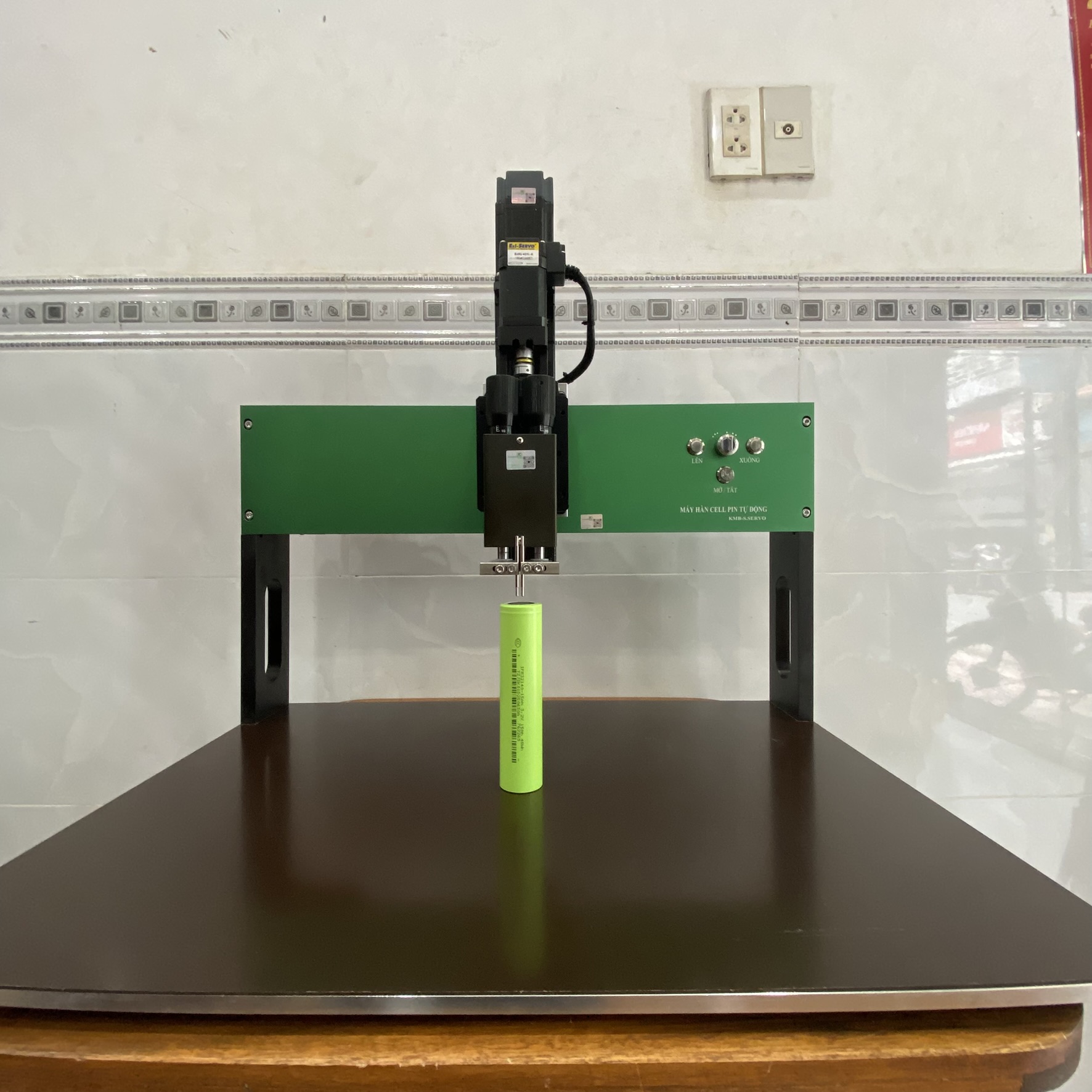 Trụ Hàn Tự Động Tịnh Tiến Ezi Servo 56L Cao Cấp