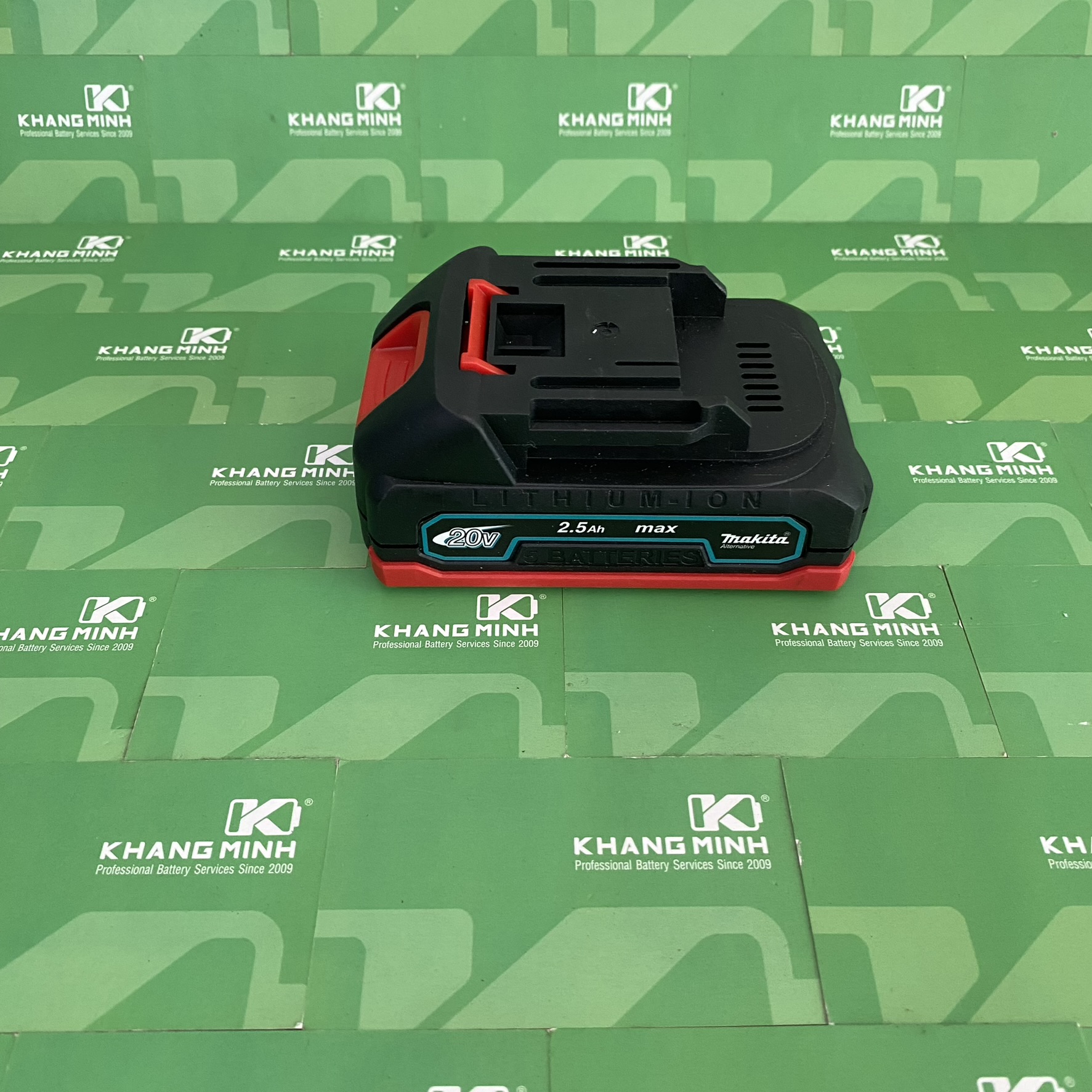 Sạc pin 21V 2A mẫu lớn có đèn báo đầy dùng cho pin 5S 18V